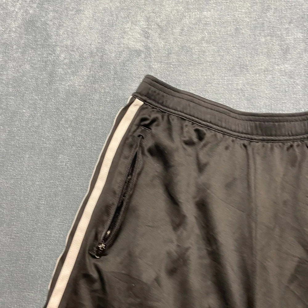 Adidas Primeblue Aeroready Basketball Shorts Mens M Black Striped Elastic Waist
